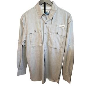 Magellan Outdoors Fishgear Mens relaxed fit moisture wicking gray button up.  S